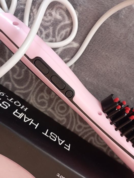 Щітка -вирівнювач стайлер