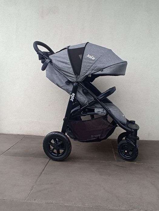 Wózek spacerowy joie litetrax air szary