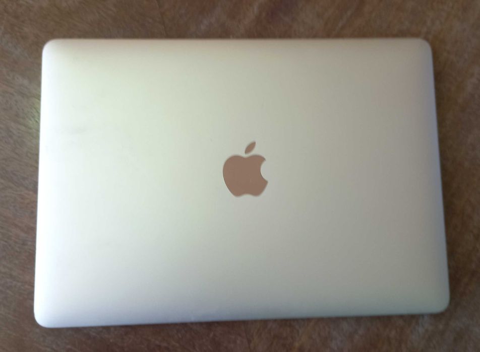 MAC  APPLE  A 1534  EMC  2746  como  novo sem carregador