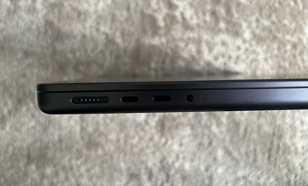 Macbook Pro M4 14' 2024 16 GB RAM 512 GB SSD