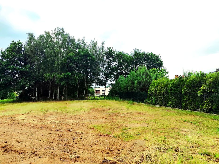 * Baranowice 870 m2 200m od sklepów i szkoły  *