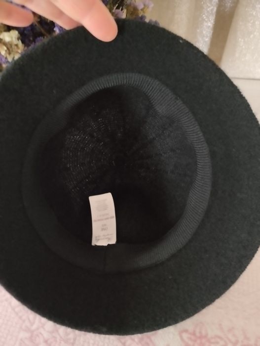 Капелюшок жіночий