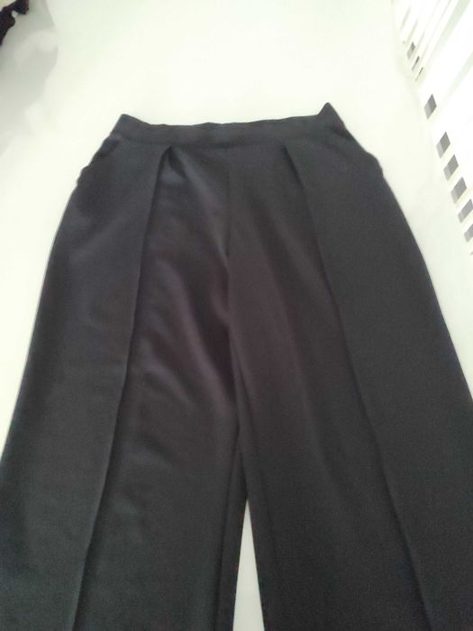 Calças Pretas Perna Larga L