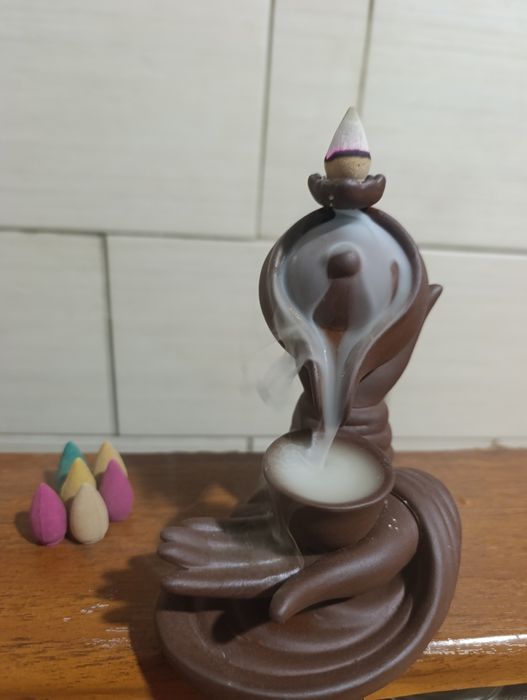 Керамічна підставка-водоспад для ароматичних конусів