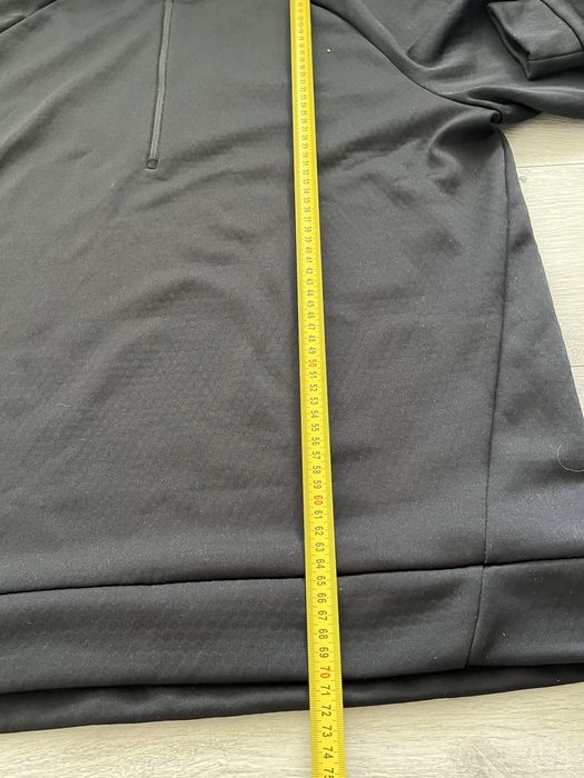 Czarna bluza rozpinana do polowy, marki Nike, rozmair L