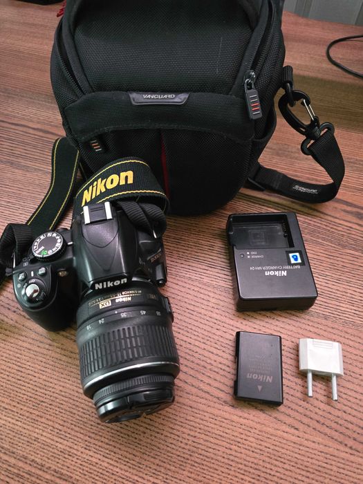 Дзеркальний фотоапарат Nikon D3100