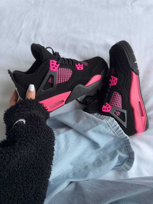 Женские кроссовки Nike Jordan 4 "Retro Neon Pink" Размеры 36-41