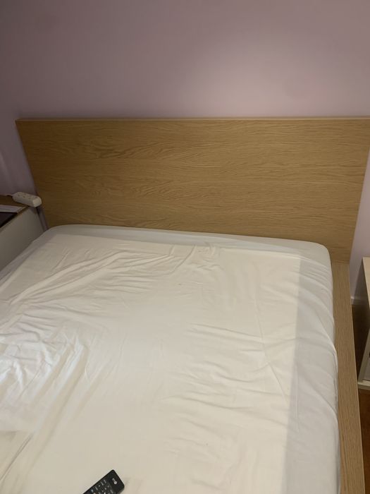 Cama de casal 140x200