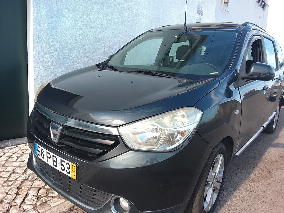 Pintura automóvel 600€