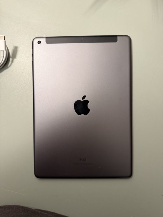 Apple iPad 10.2” 9a Geração 2021 Cellular 4G