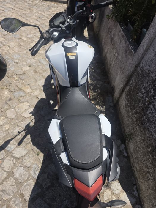 Benelli 125cc 2023 – Pouco Uso – Revisada – Pneus Novos