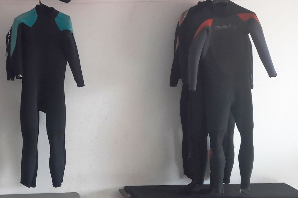 Fatos de Surf O´Neill usados