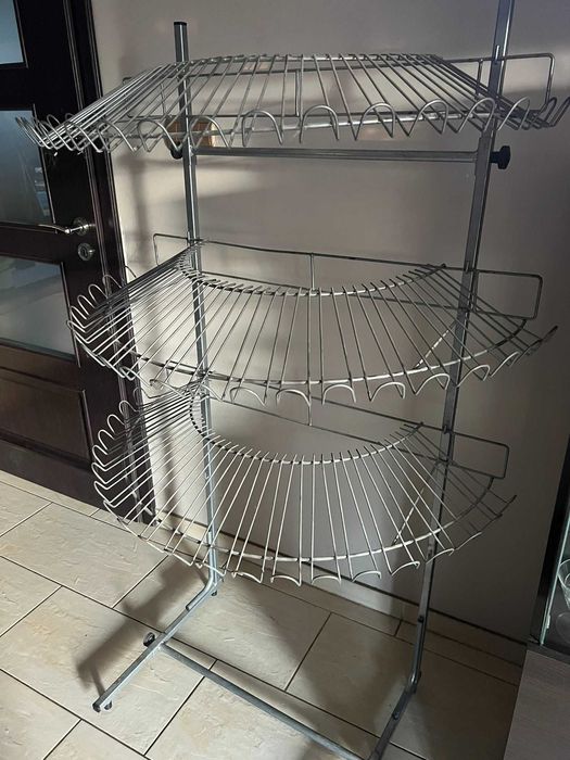 Ekspozytor, stojak na buty, ubrania książki