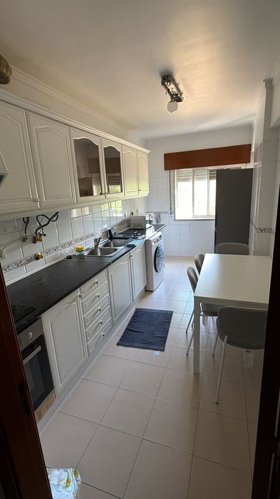 Quartos no apartamento convidativo em São Marcos - Cacém - Lisboa