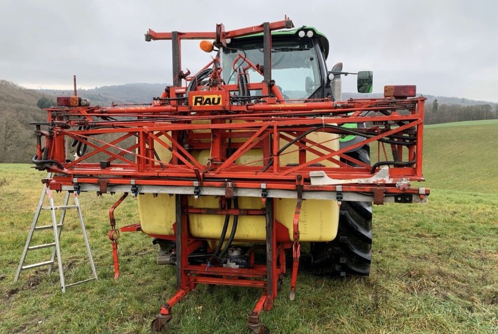 Opruskiwacz rau D2 900 L 15M