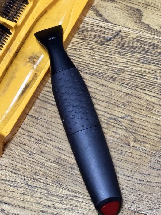 Універсальний тример PHILIPS MG1100/16