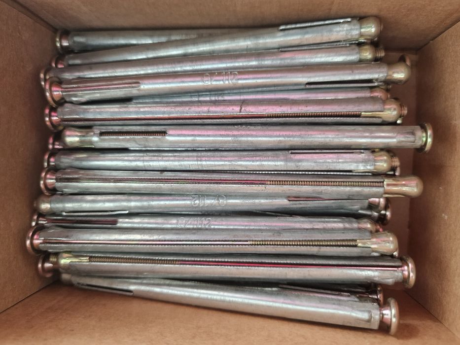 Buchas metálicas 8x112