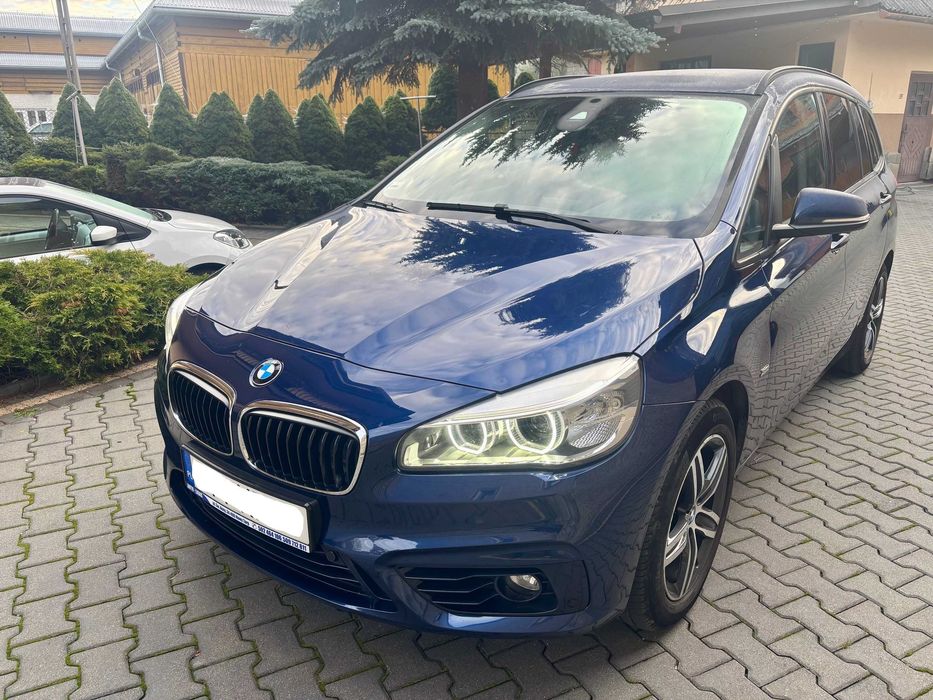 Bmw 218d x-drive 7-mio osobowy
