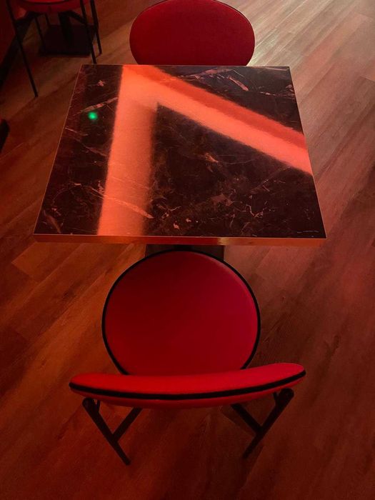 Mesa com 2 cadeiras ( disponibilidade 20 mesas e 40 cadeiras]64552033525123120