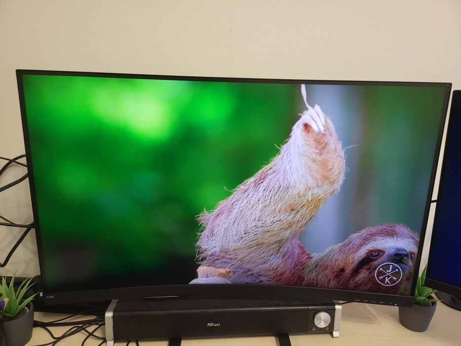 Monitor curvo 4k uhd 32" polegadas