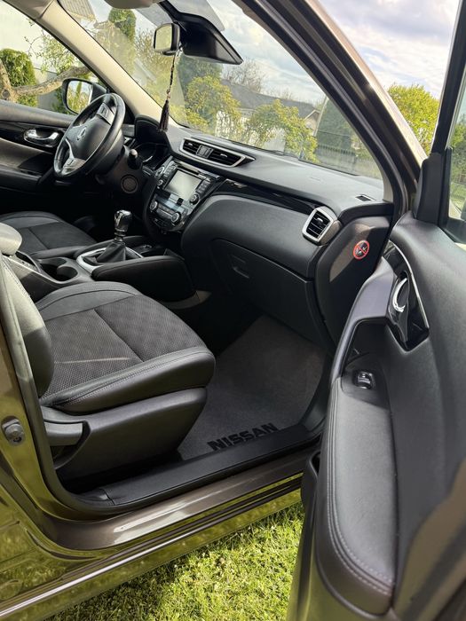 Nissan Qashqai j11