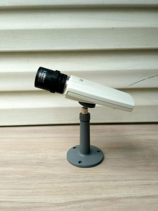Сетевая IP камера Axis 210