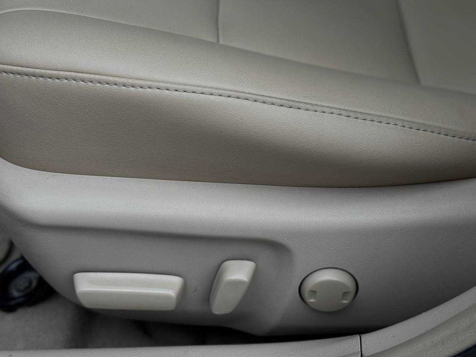 Toyota Camry 2012, 3.5 бензин, автомат
