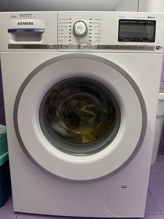 Стиральная машина Siemens WM14Y8H0PL