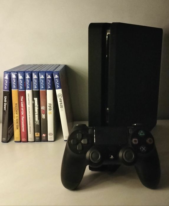 PlayStation 4 Slim 500GB + gry