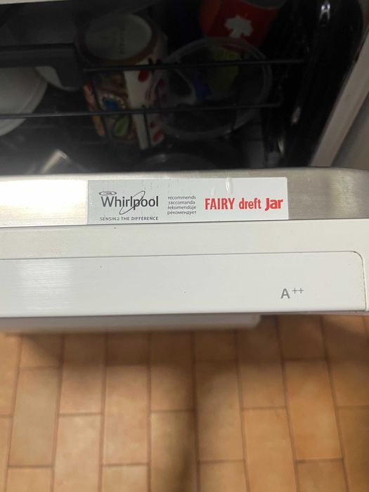 Máquina Lavar Loiça Whirpool 6th Sense