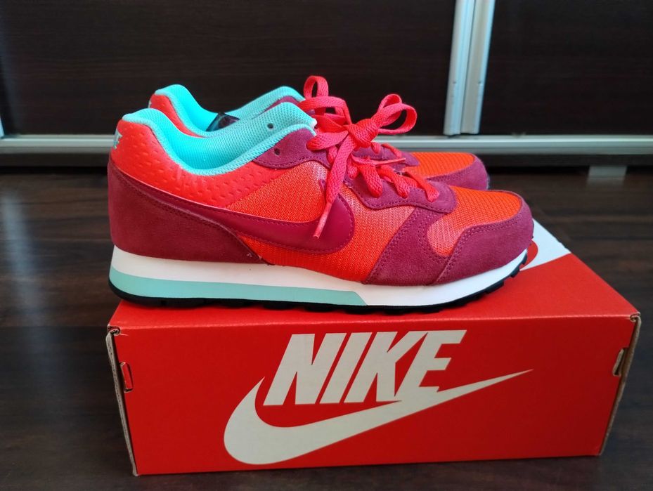 Nike MD Runner 2 Buty sportowe sneakersy 39