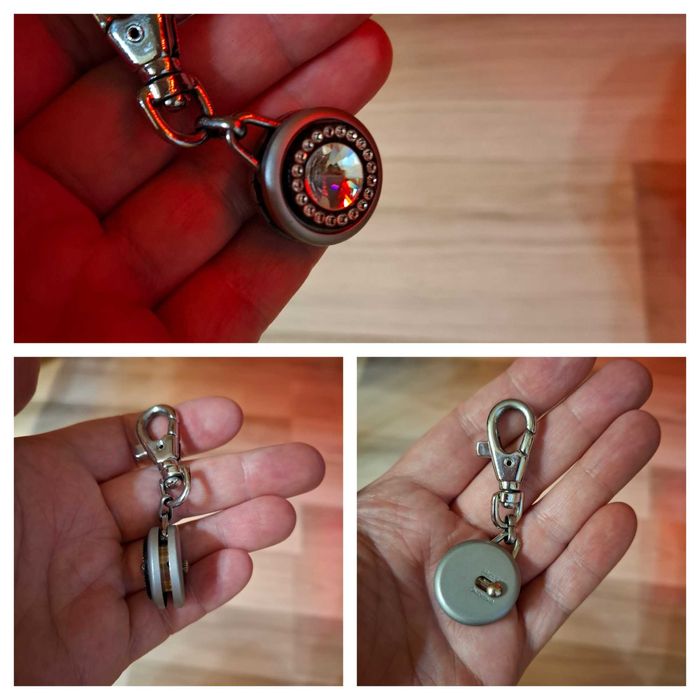 Маленький гламурный брелок для дам