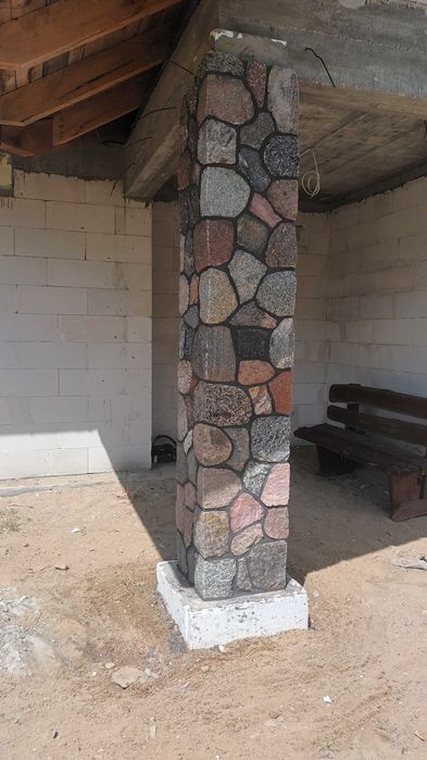 Kamień polny łupano-cięty o gr. ok.2-3 cm, dekoracyjny,elewacyjny