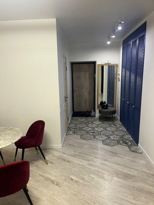 Сдам просторную 1к квартиру.Холодная гора