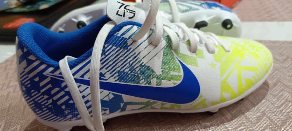 Buty piłkarskie Nike Mercurial rozmiar 38