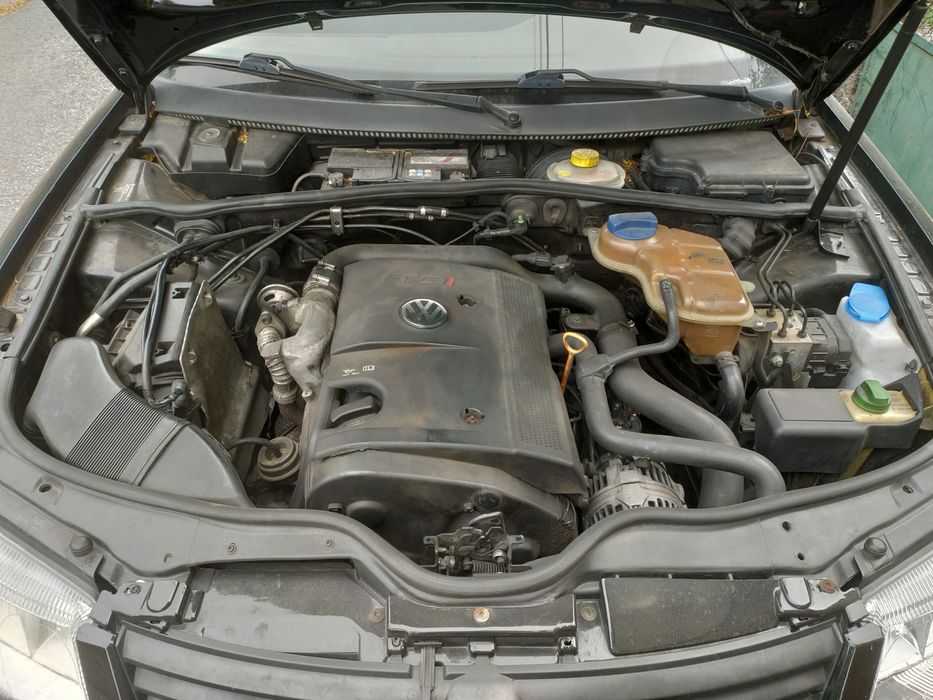 Vendo VW Passat variant de 99