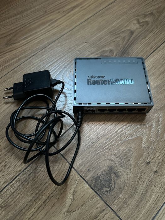 Роутер (маршрутизатор)  MikroTik hEX S (модель RB760iGS) торг