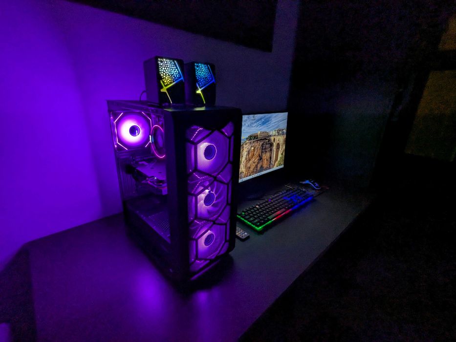 Komputer monitor gamingowy GTX 1660 Super SSD klawiatura LED GWARANCJA