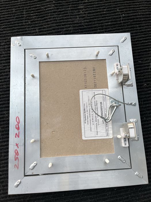 Klapka Drzwiczki rewizyjne aluminium REGIPS 200x250