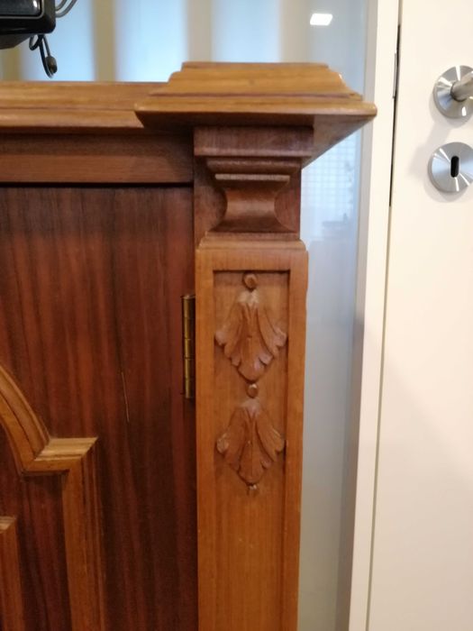 aparador em madeira (2)