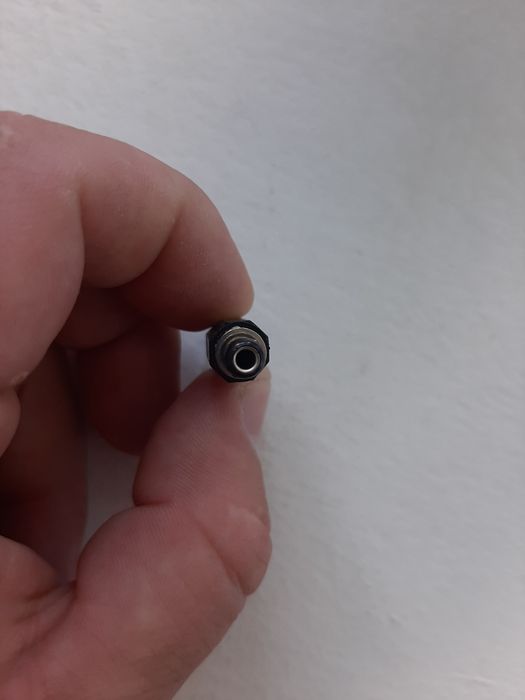 Штекер зовні 5.5 внутрішній 2.5