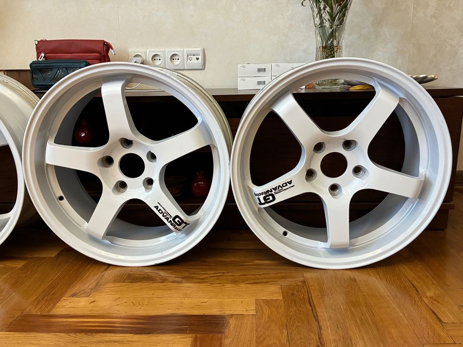 Диски Advan Racing GT (R17 7.5j ET35 5*114.3 6.8kg flow forming)