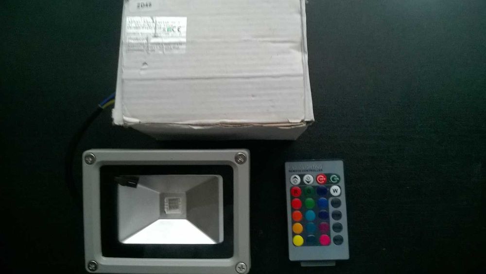 Halogen 10W LED 16 kolorów z pilotem