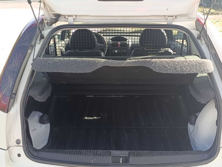 Opel corsa comercial