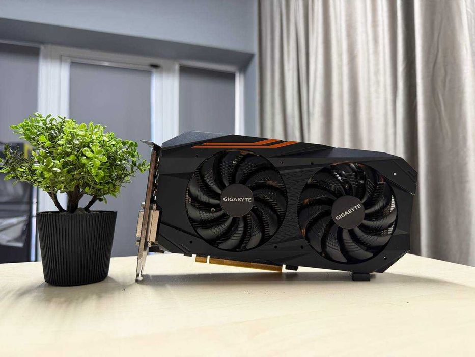 Відеокарта GIGABYTE Radeon RX 580 4G AORUS Б/в + Гарантія 3 місяці!