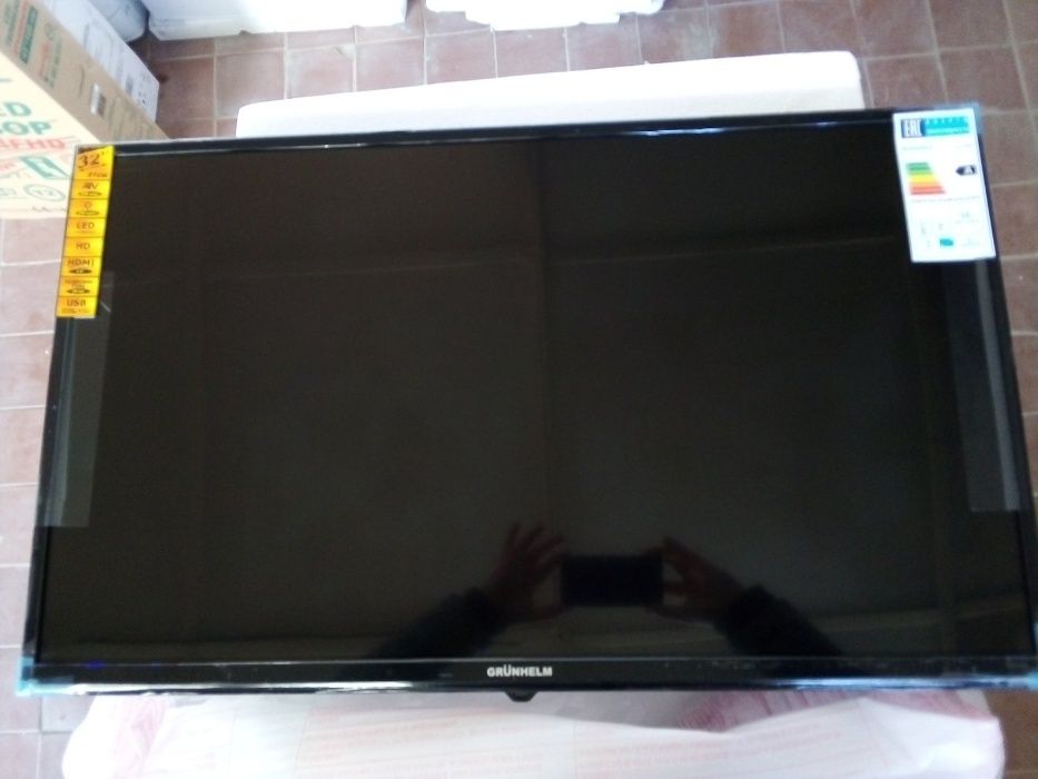 Телевизор Grunhelm 32 smart