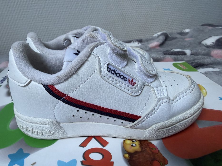Adidas 23,5 розмір