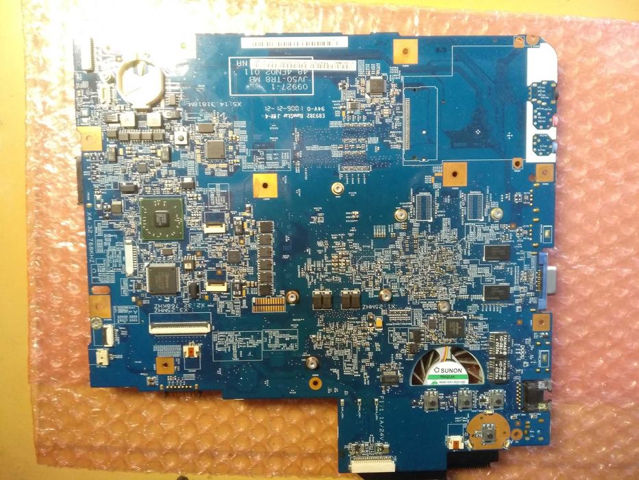 Материнская плата Acer Aspire 5542G нет изображения