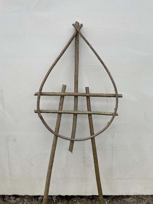 Stelaże pod wieńce cmentarne łezki 9 paczek