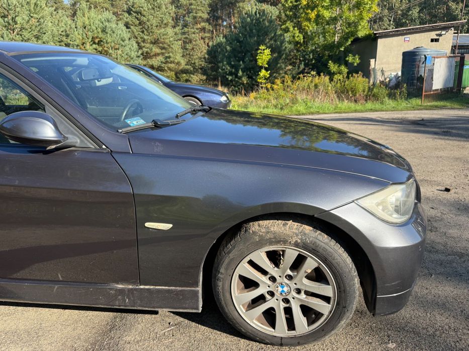 Błotnik prawy Bmw E90 Sparkling Graphite M A22